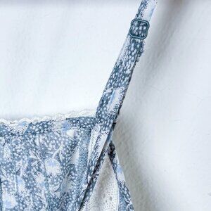 Aerie Romper S Blue White Floral Lace Sleeveless Summer Casual Cottagecore